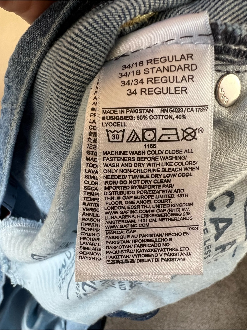 gap mid rise baggy crop jeans in medium indigo - Picture 9 of 11